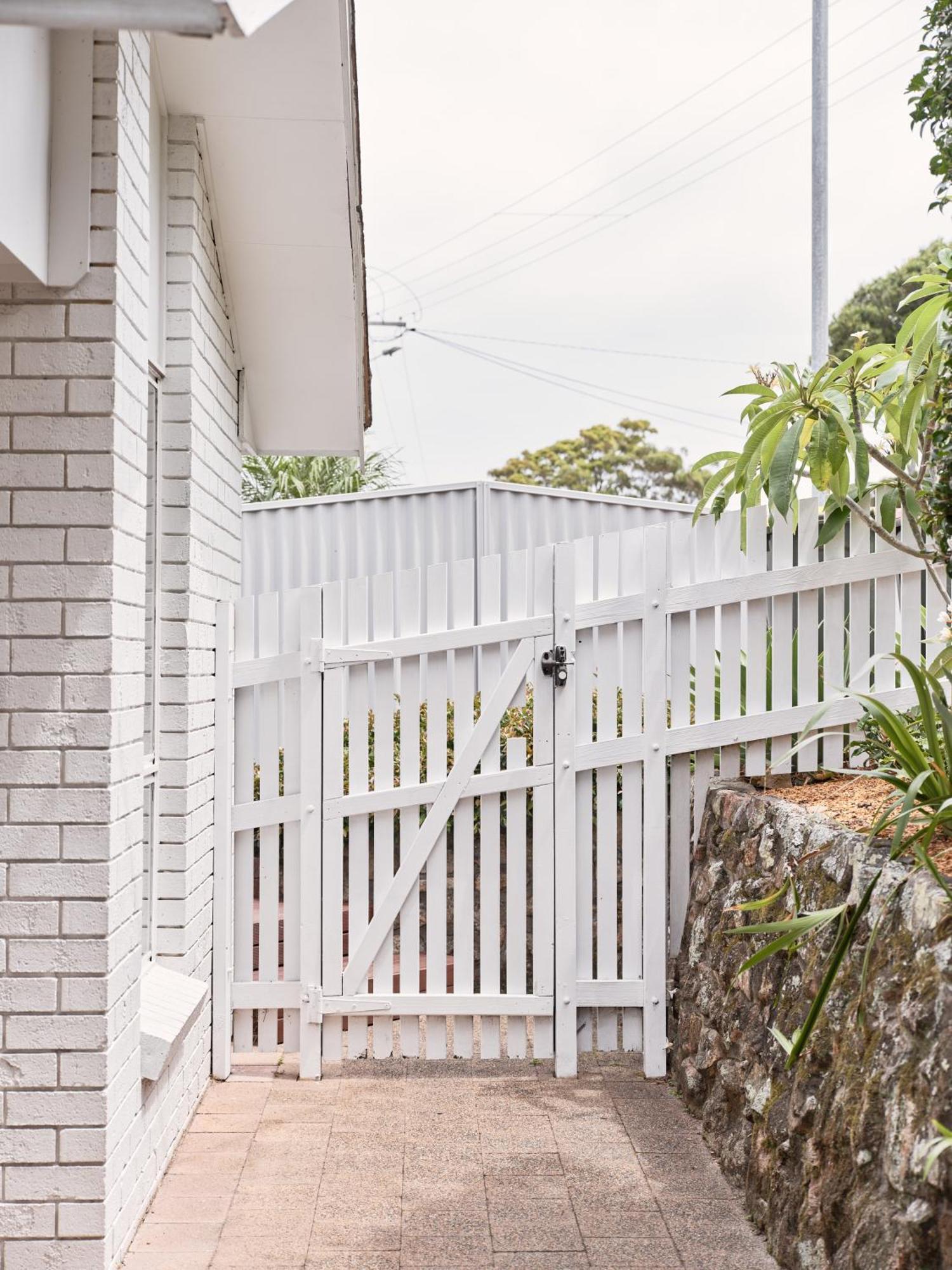 Som House 1 * Shoal Bay